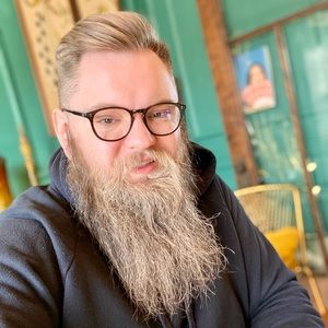 Meet your Posher, Mike